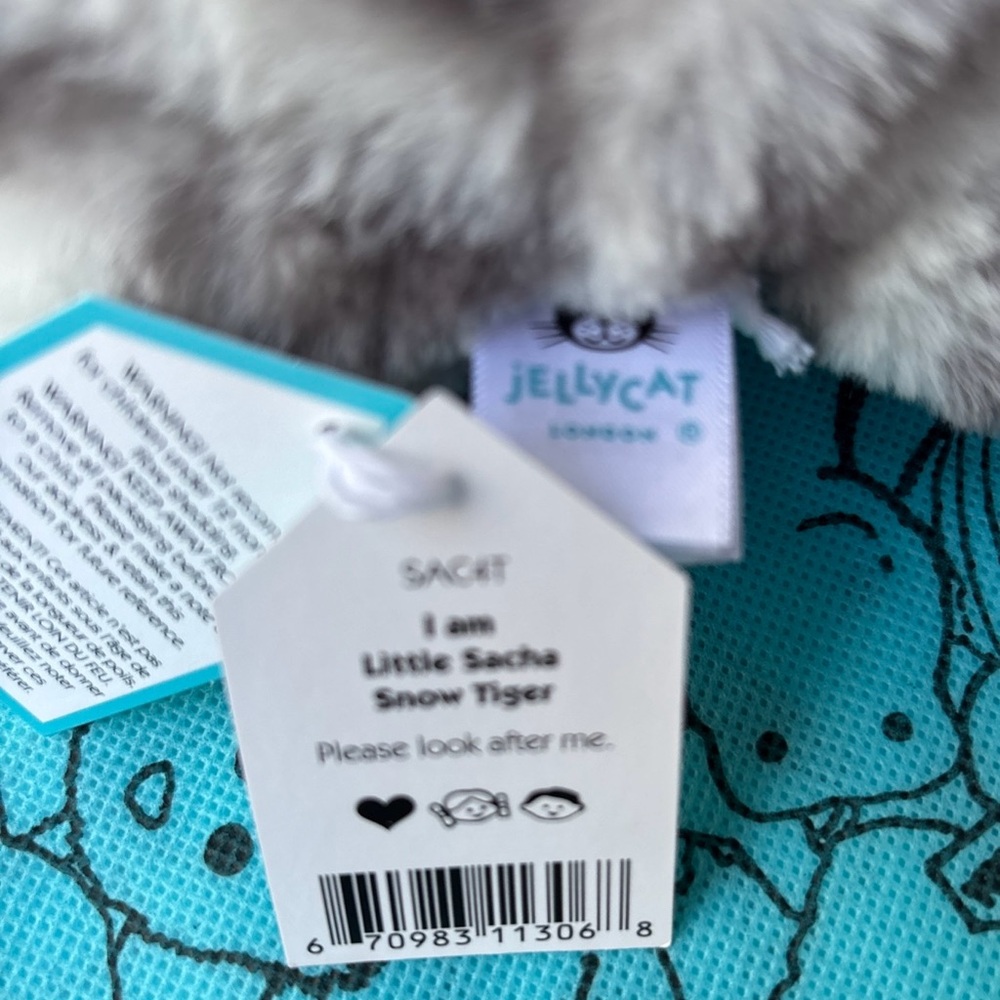 Jellycat Little SACHA SNOW TIGER Authentic US seller NWT out of stock - Picture 6 of 10